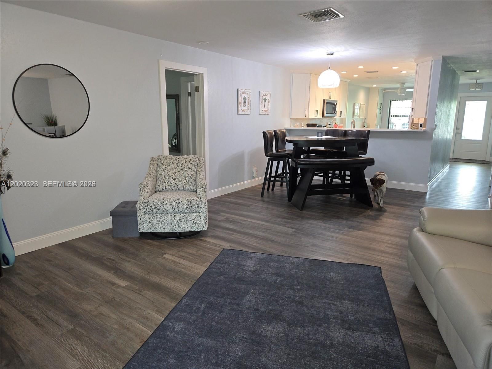 Real estate property located at 12051 Suellen Cir, Palm Beach, Channing Villas Of Wellin, Wellington, FL