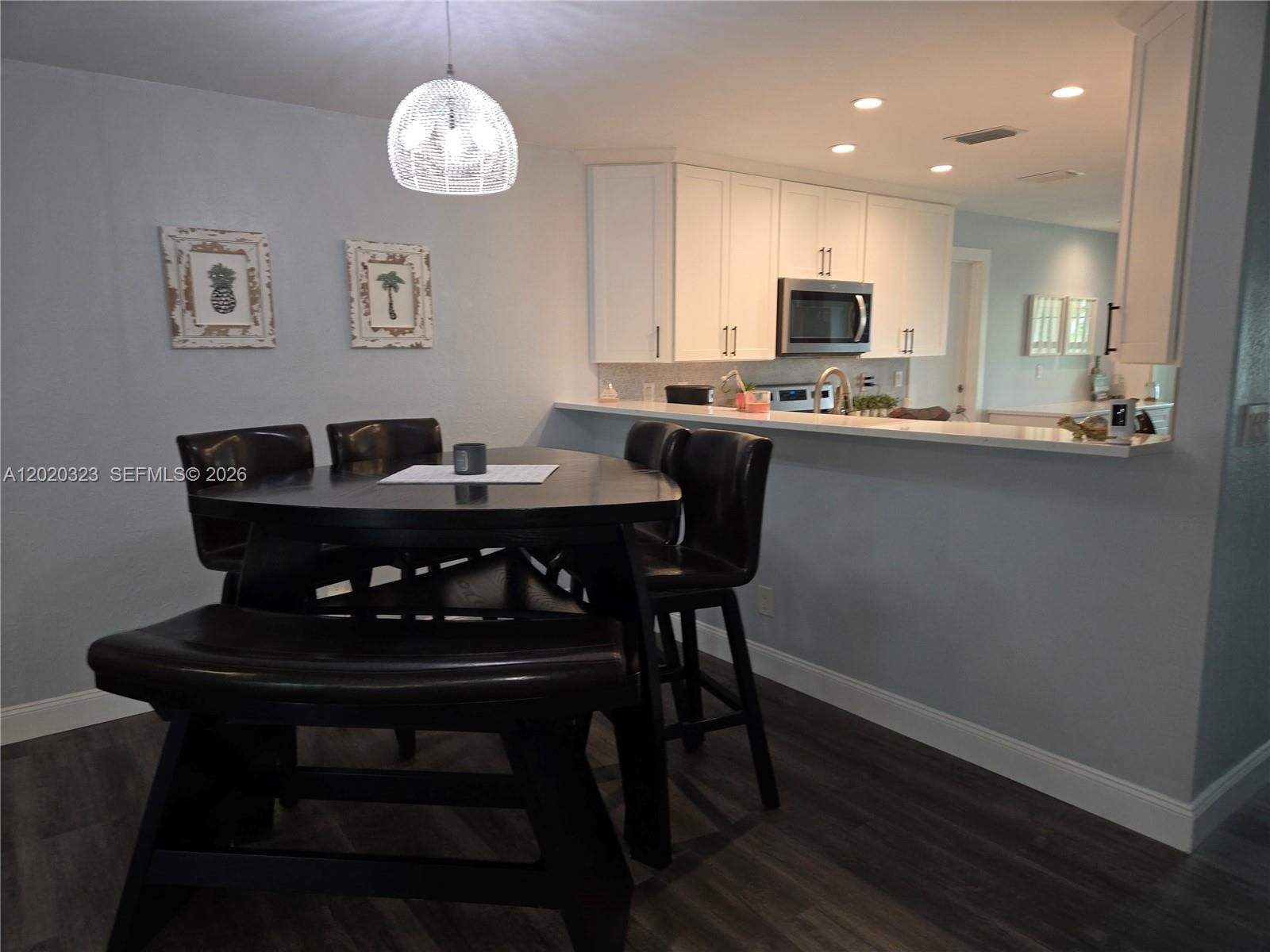 Real estate property located at 12051 Suellen Cir, Palm Beach, Channing Villas Of Wellin, Wellington, FL
