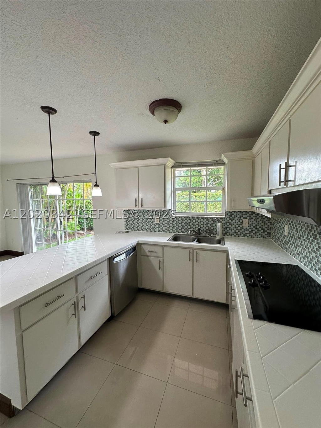 Real estate property located at 10120 127th Ave, Miami-dade, Calusa Club Estates 6th A, Miami, FL