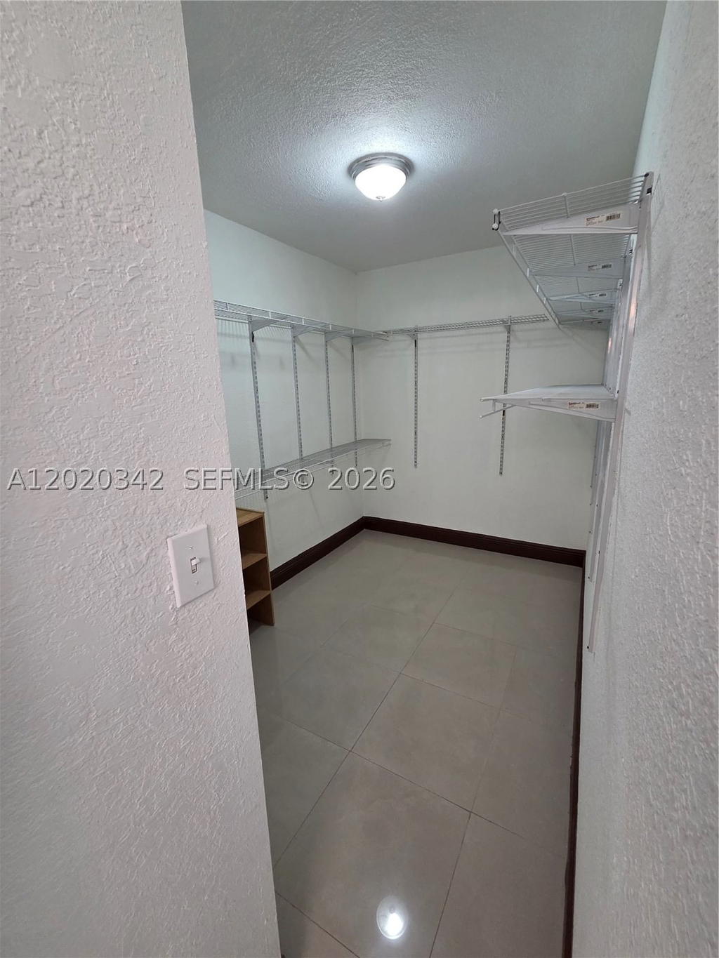 Real estate property located at 10120 127th Ave, Miami-dade, Calusa Club Estates 6th A, Miami, FL