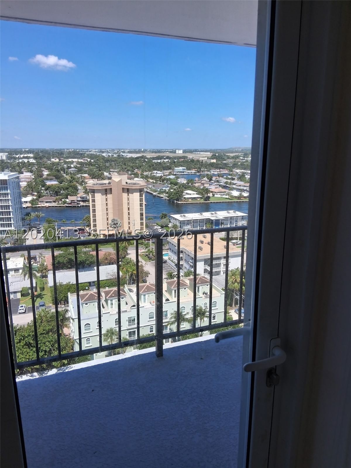 Real estate property located at 405 Ocean Blvd #1815, Broward, Parliament House Condo, Pompano Beach, FL