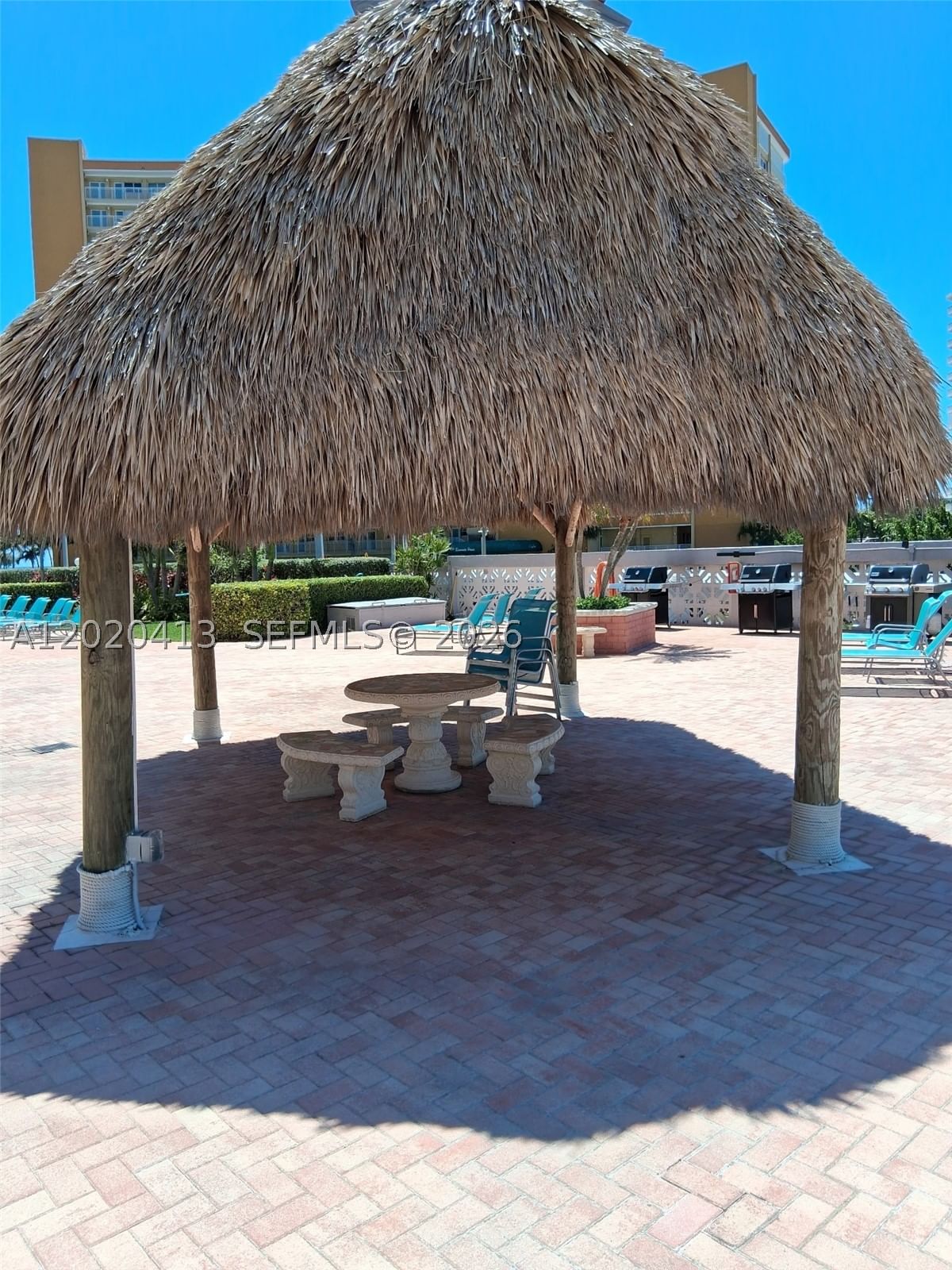 Real estate property located at 405 Ocean Blvd #1815, Broward, Parliament House Condo, Pompano Beach, FL