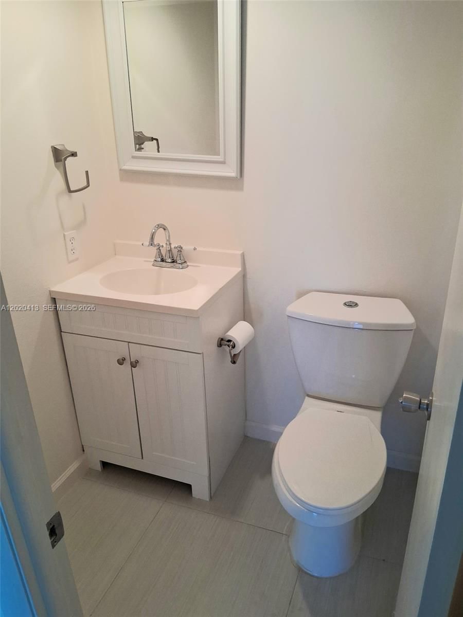 Real estate property located at 405 Ocean Blvd #1815, Broward, Parliament House Condo, Pompano Beach, FL