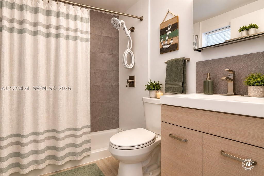 Real estate property located at 1441 Lincoln Court #417, Miami-dade, Sunshine Bay Condo, Miami Beach, FL