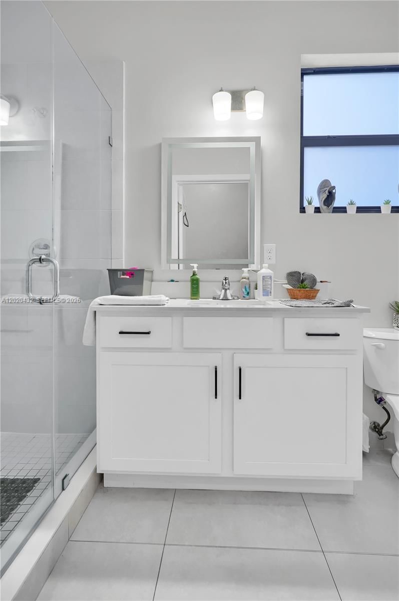 Real estate property located at 19419 124th Ct, Miami-dade, South Miami Lakes, Miami, FL
