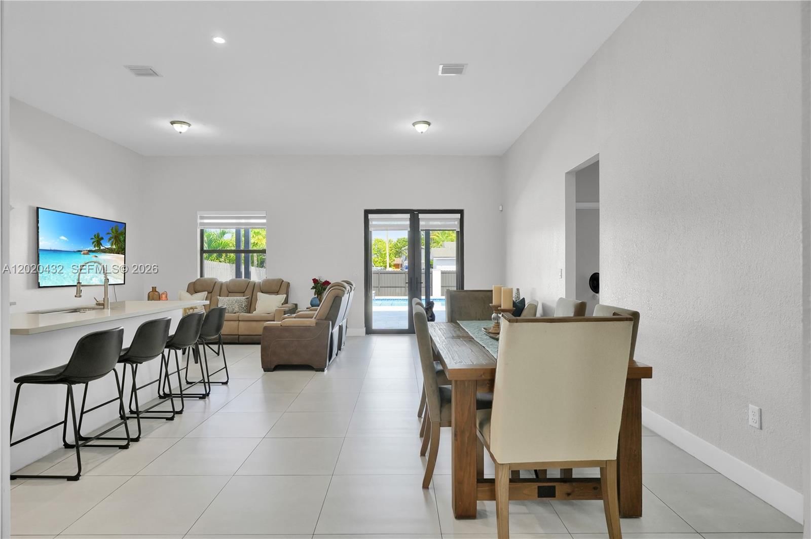 Real estate property located at 19419 124th Ct, Miami-dade, South Miami Lakes, Miami, FL