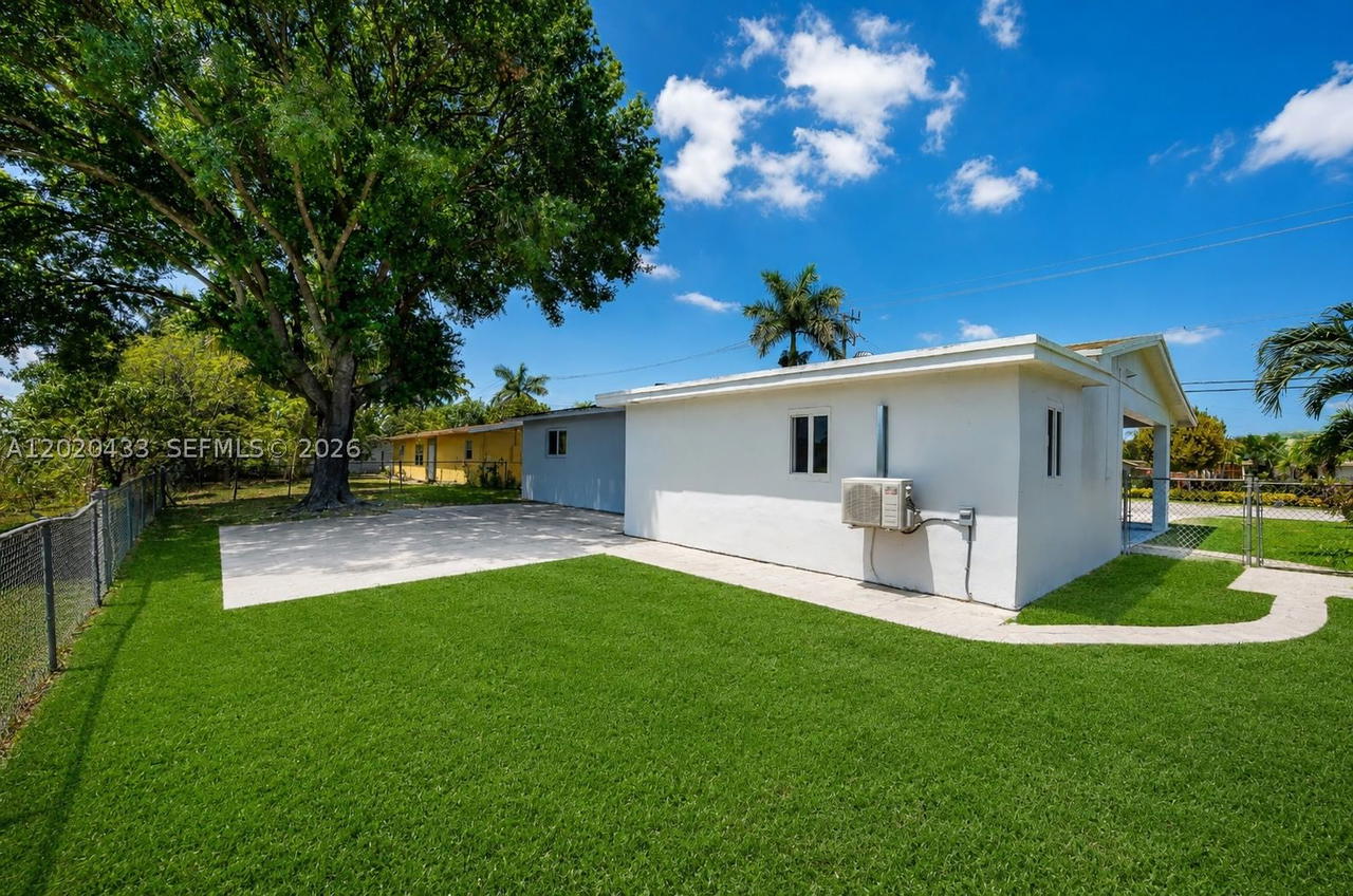 Real estate property located at 1530 47th Ave, Broward, Flair Sub No 5, Lauderhill, FL