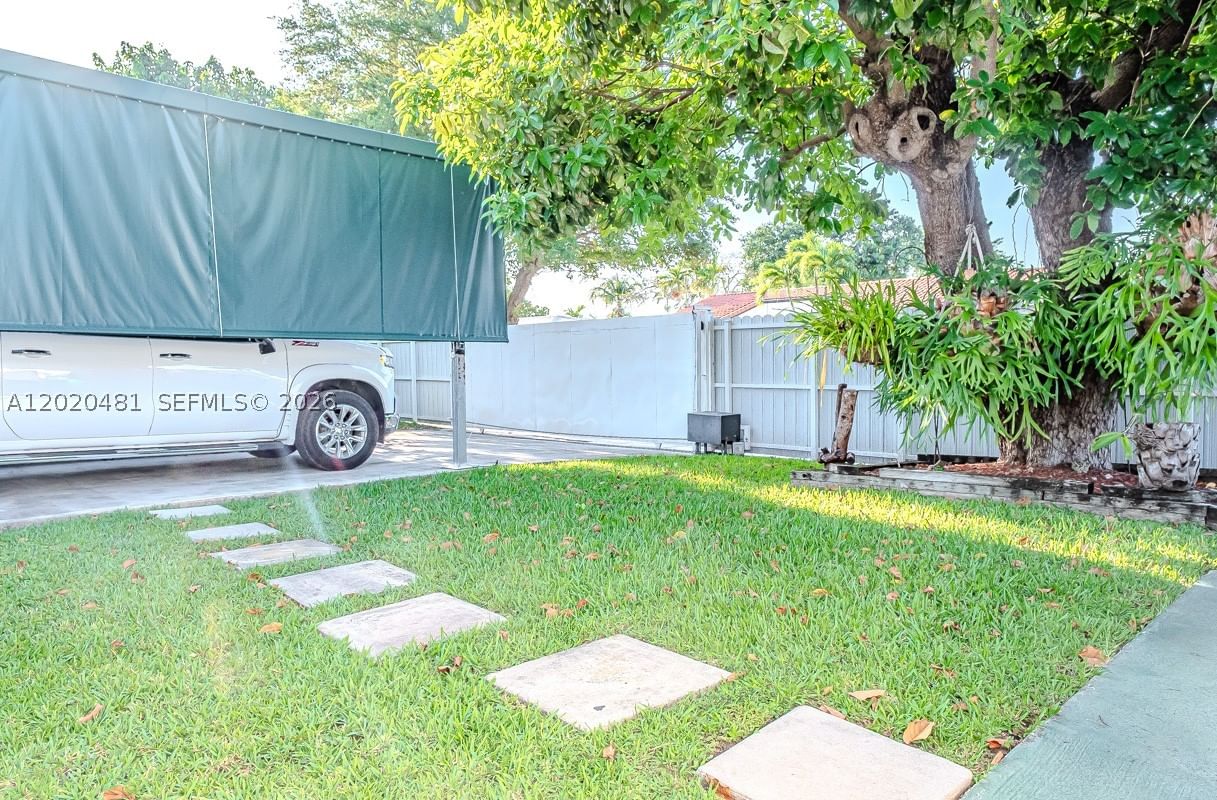 Real estate property located at 3400 108th Ave, Miami-dade, Intag Gardens 2nd Addn, Miami, FL