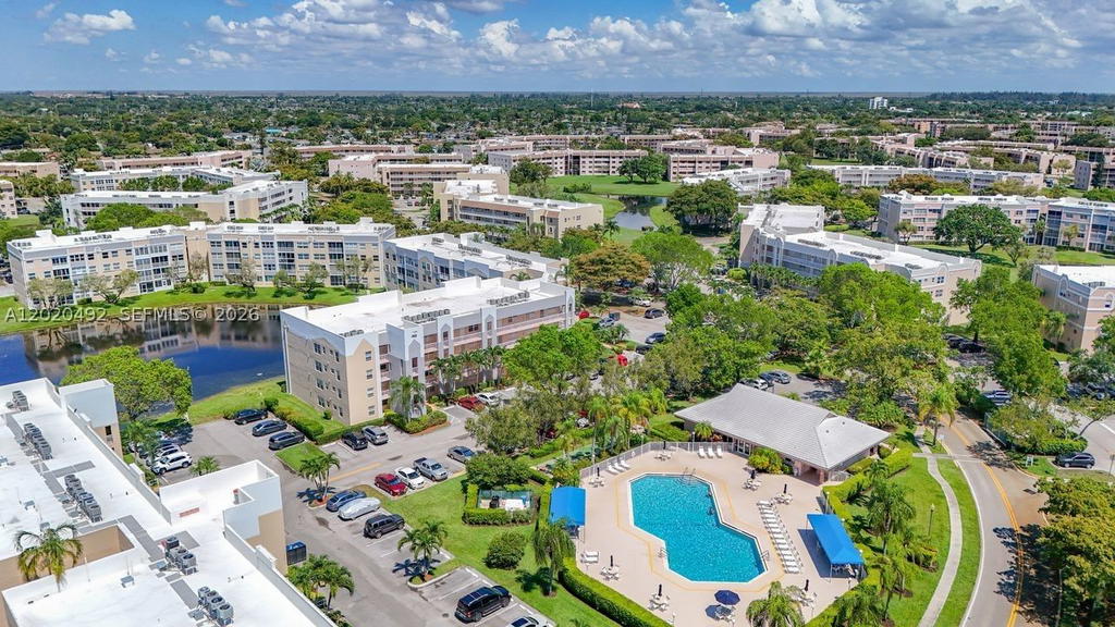 Real estate property located at 10208 24th Pl #203, Broward, Sunrise Lakes 203 Condo, Sunrise, FL