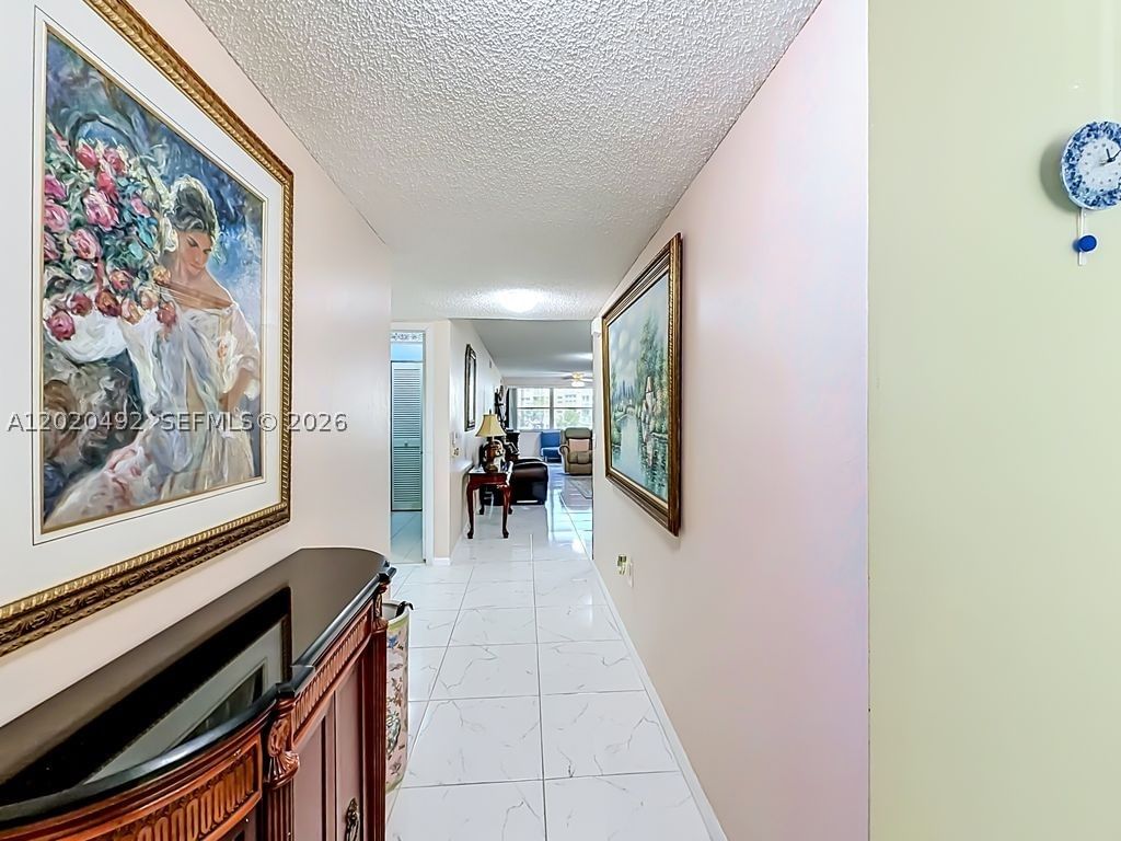 Real estate property located at 10208 24th Pl #203, Broward, Sunrise Lakes 203 Condo, Sunrise, FL
