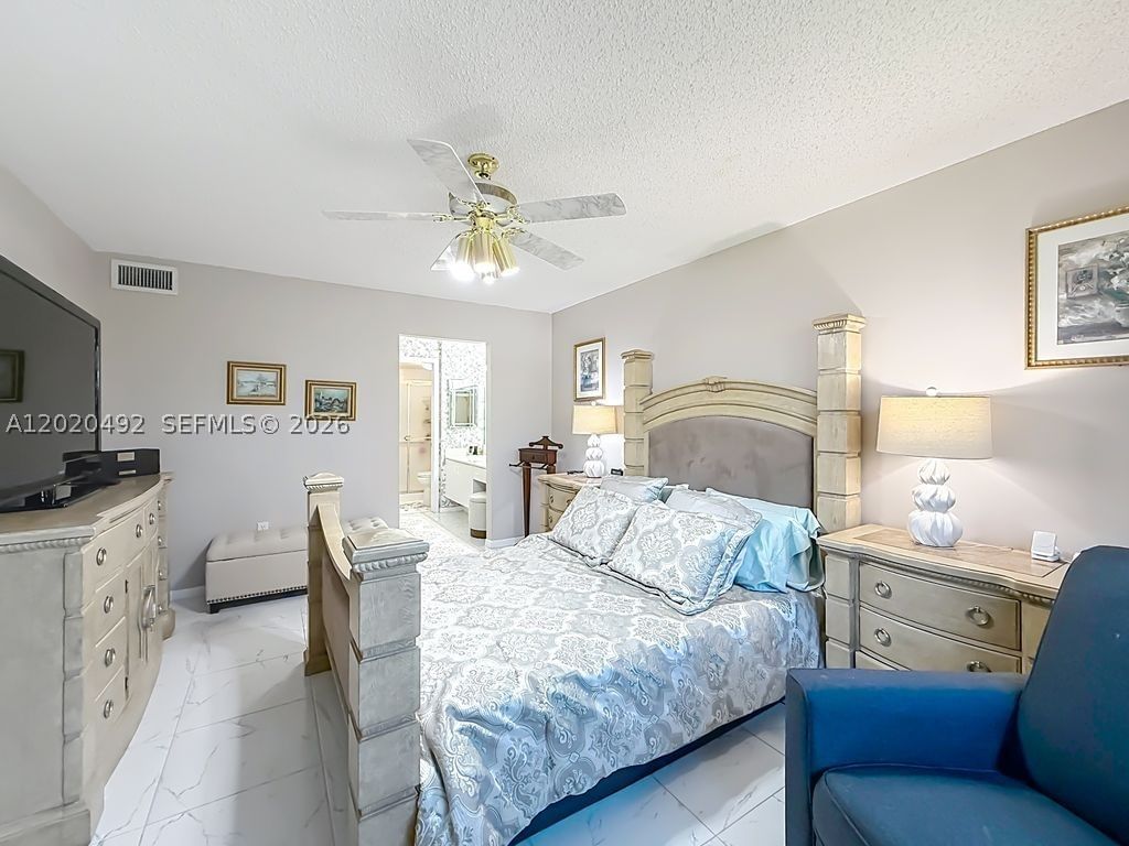 Real estate property located at 10208 24th Pl #203, Broward, Sunrise Lakes 203 Condo, Sunrise, FL