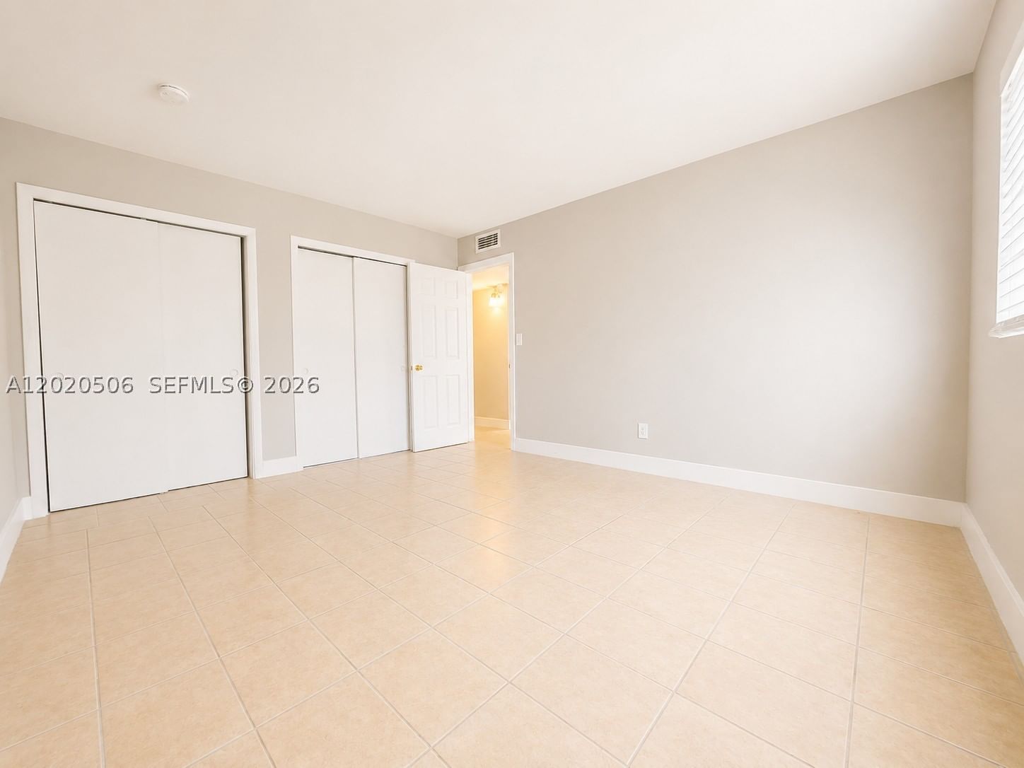 Real estate property located at 13700 6th Ave #106, Miami-dade, The White House Condo, North Miami, FL