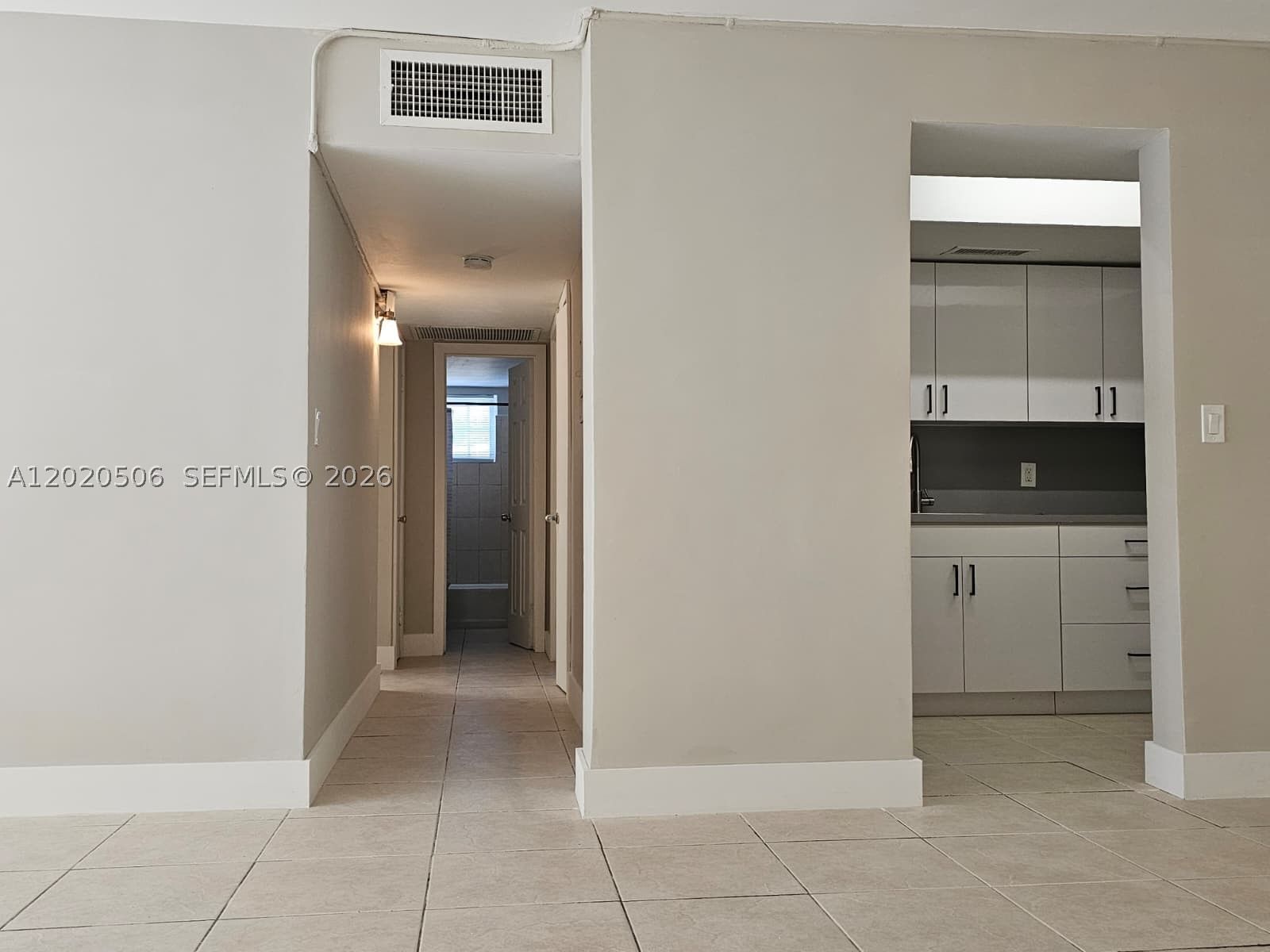 Real estate property located at 13700 6th Ave #106, Miami-dade, The White House Condo, North Miami, FL
