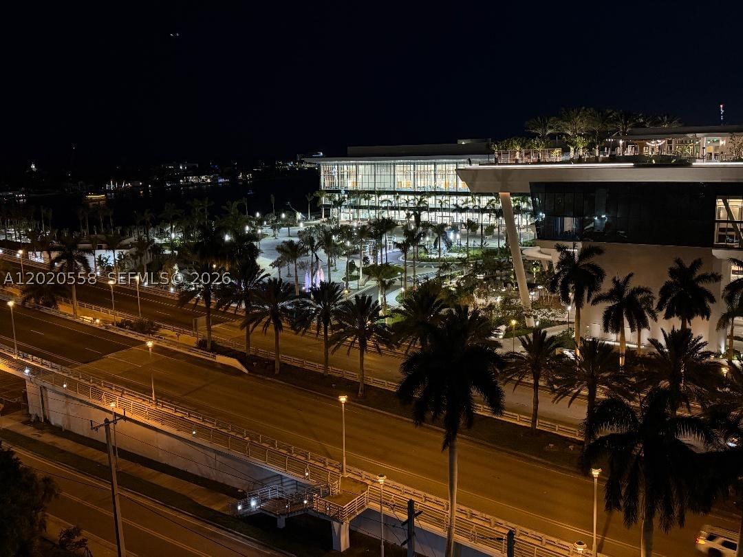 Real estate property located at 1819 17th St #1008, Broward, The Port Condominium, Fort Lauderdale, FL