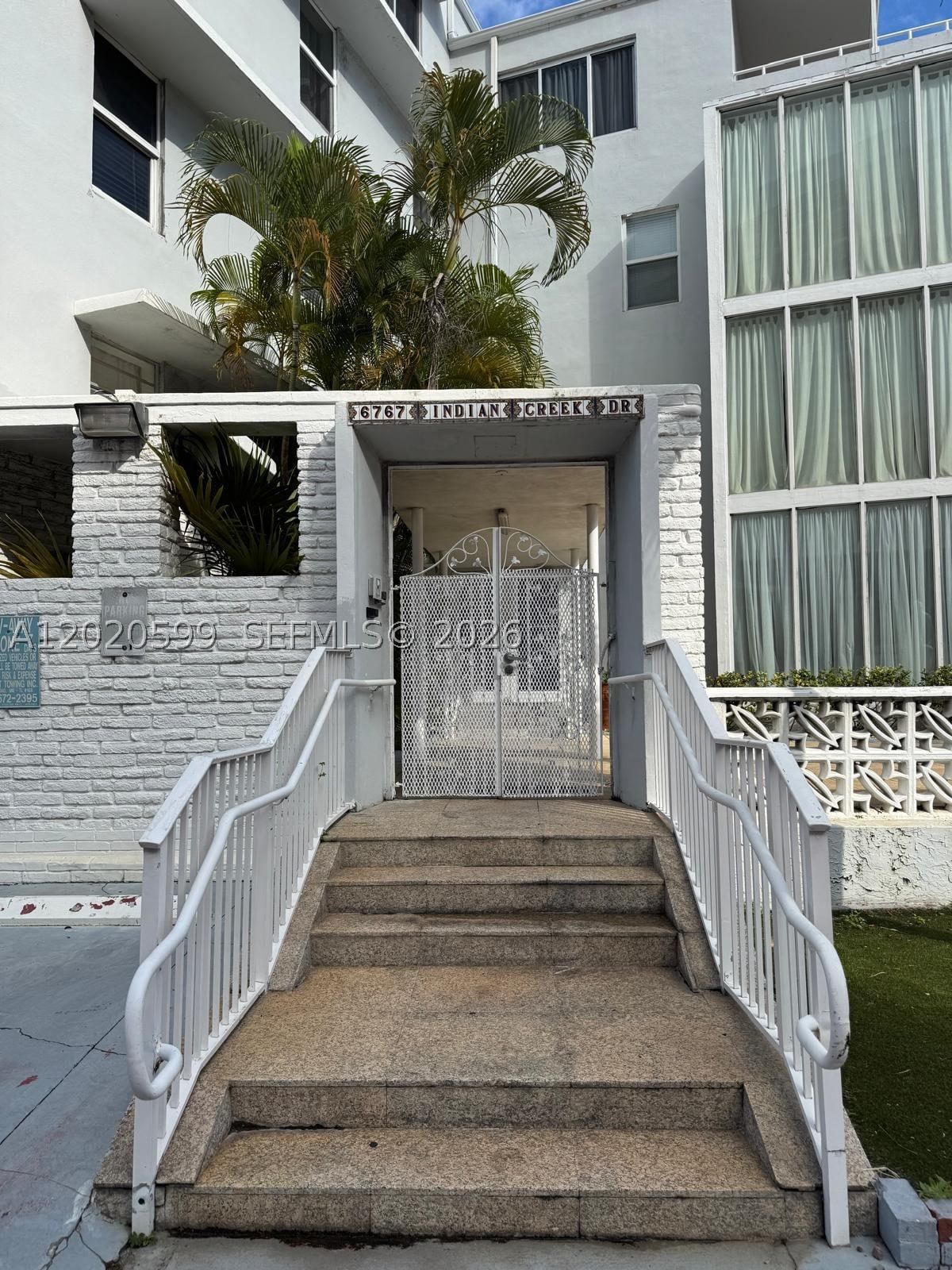 Real estate property located at 6767 Indian Creek Dr #11, Miami-dade, Holiday Towers Condo, Miami Beach, FL