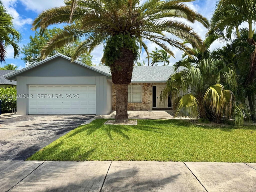 Real estate property located at 11541 97th St, Miami-dade, Glen Cove Sec 1, Miami, FL