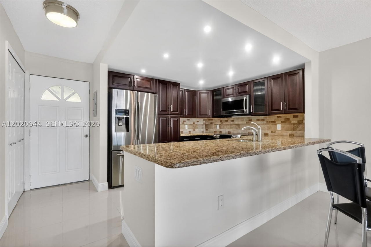 Real estate property located at 3550 169th St #407, Miami-dade, Eden Isles Condo No 6, North Miami Beach, FL