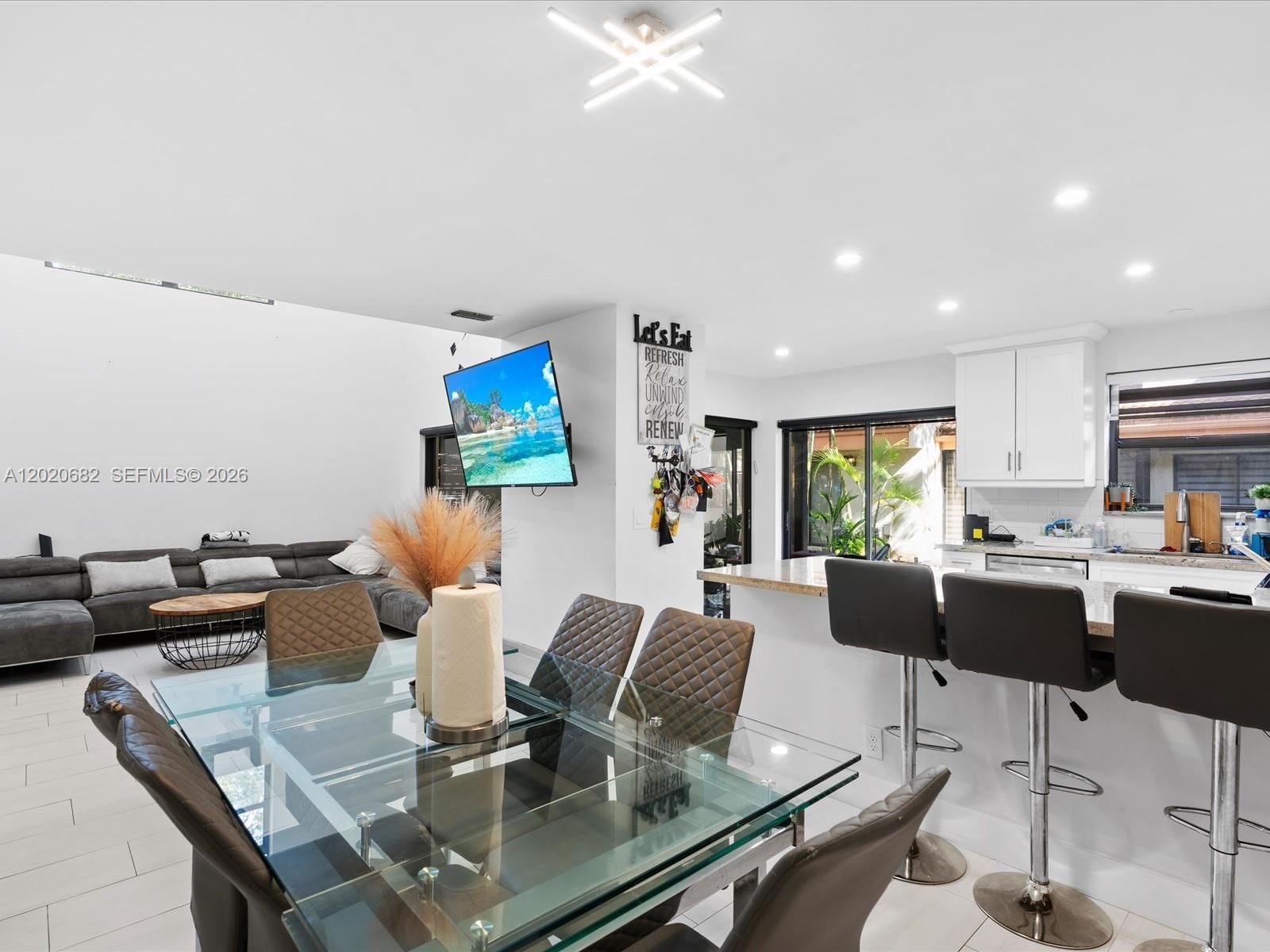 Real estate property located at 3400 Emerald Oaks Dr #801, Broward, Emerald Oaks 8 Condo, Hollywood, FL