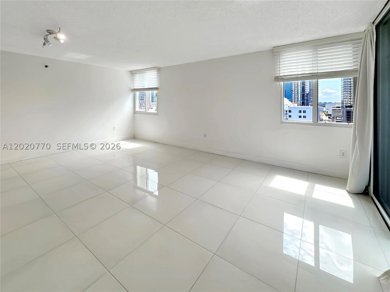 Real estate property located at 850 Miami Ave W-1903, Miami-dade, Madison Downtown Condo, Miami, FL