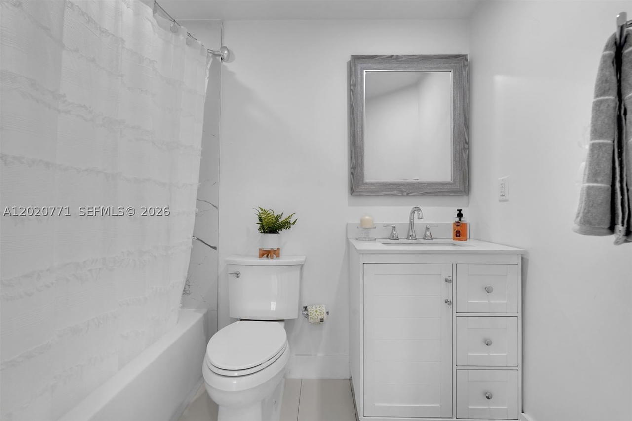 Real estate property located at 1918 19th Ave, Miami-dade, Miller Lawn, Miami, FL