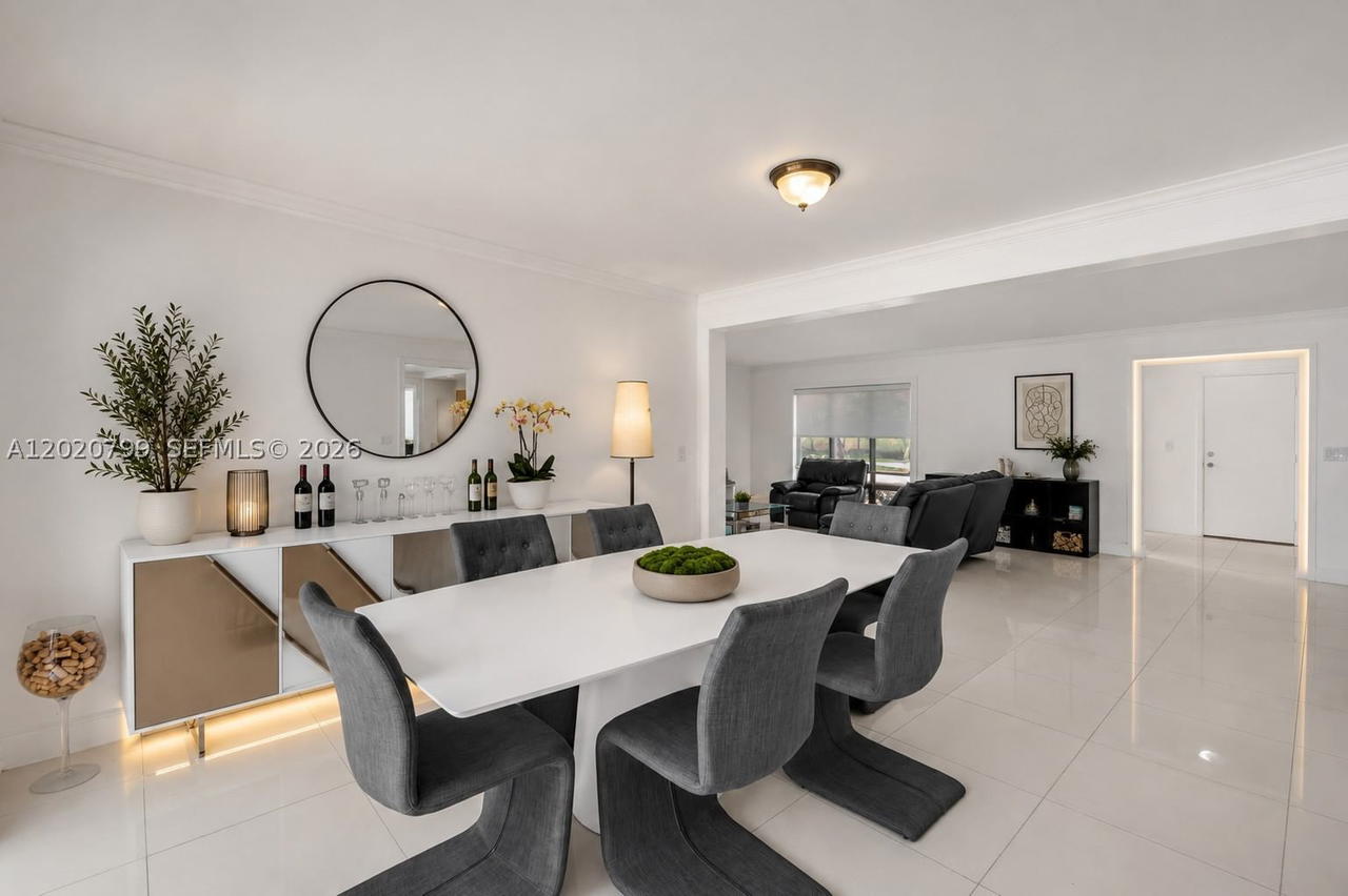 Real estate property located at 1010 204th Ter, Miami-dade, Sky Lake Villas First Add, Miami, FL