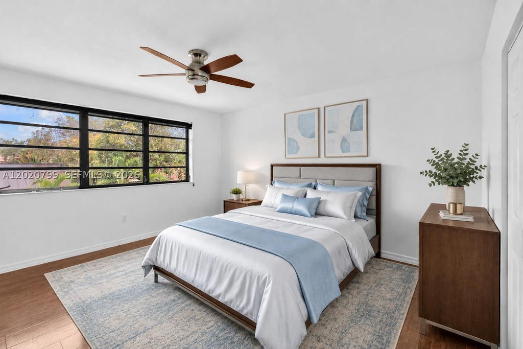 Real estate property located at 1010 204th Ter, Miami-dade, Sky Lake Villas First Add, Miami, FL