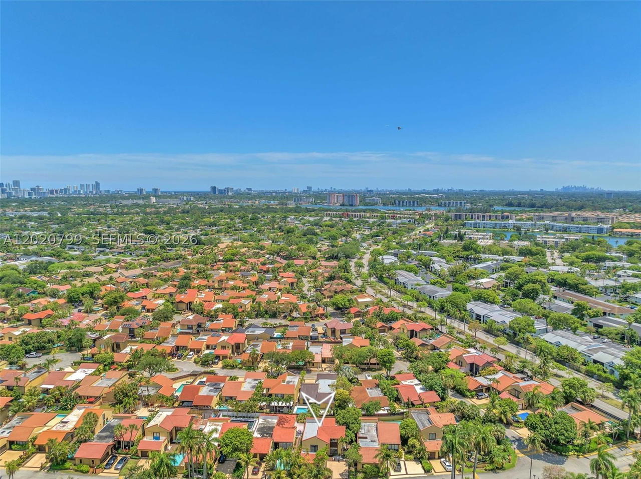 Real estate property located at 1010 204th Ter, Miami-dade, Sky Lake Villas First Add, Miami, FL