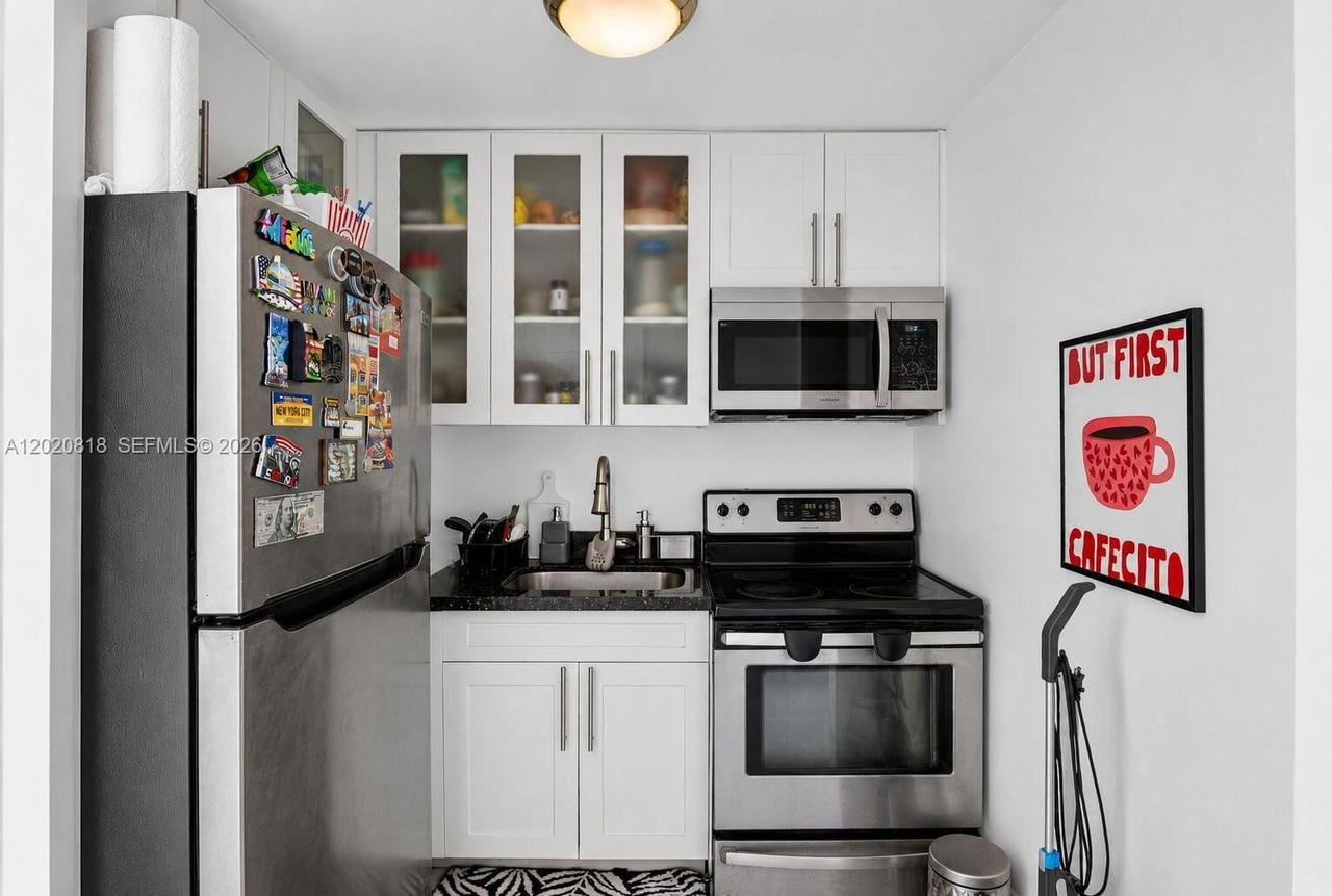 Real estate property located at 7904 West Dr #1006, Miami-dade, Bayshore Yacht & Tennis C, North Bay Village, FL