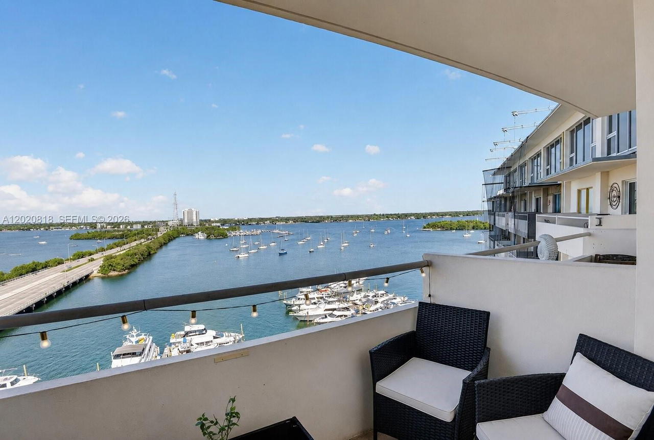 Real estate property located at 7904 West Dr #1006, Miami-dade, Bayshore Yacht & Tennis C, North Bay Village, FL