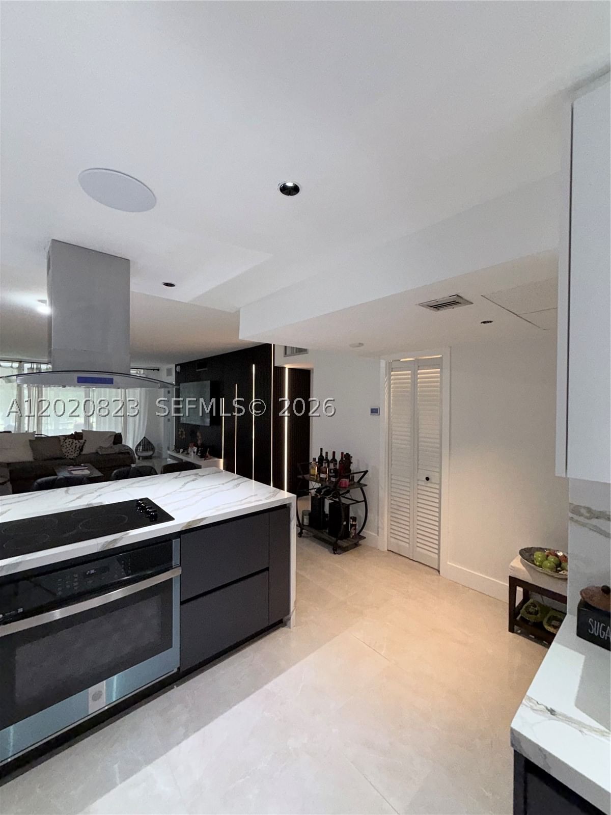 Real estate property located at 605 Oaks Dr #307, Broward, No 60 Palm-aire Country C, Pompano Beach, FL
