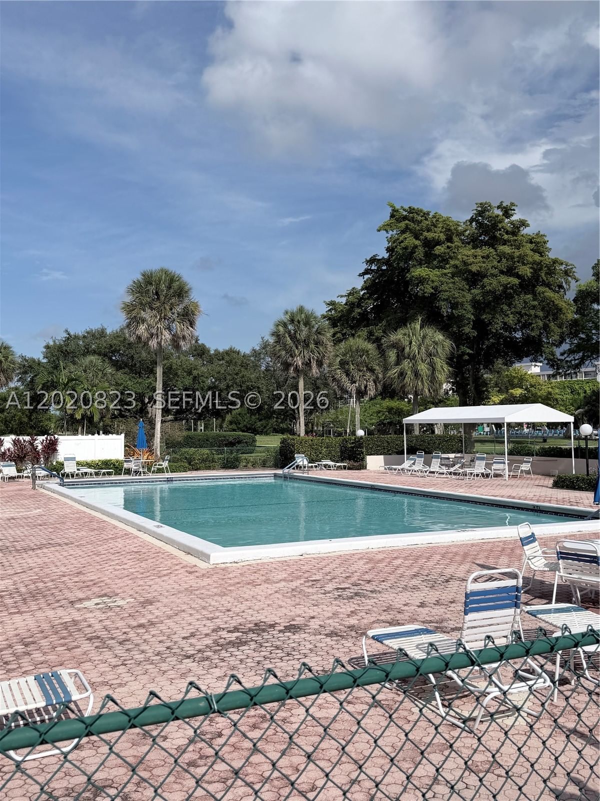 Real estate property located at 605 Oaks Dr #307, Broward, No 60 Palm-aire Country C, Pompano Beach, FL