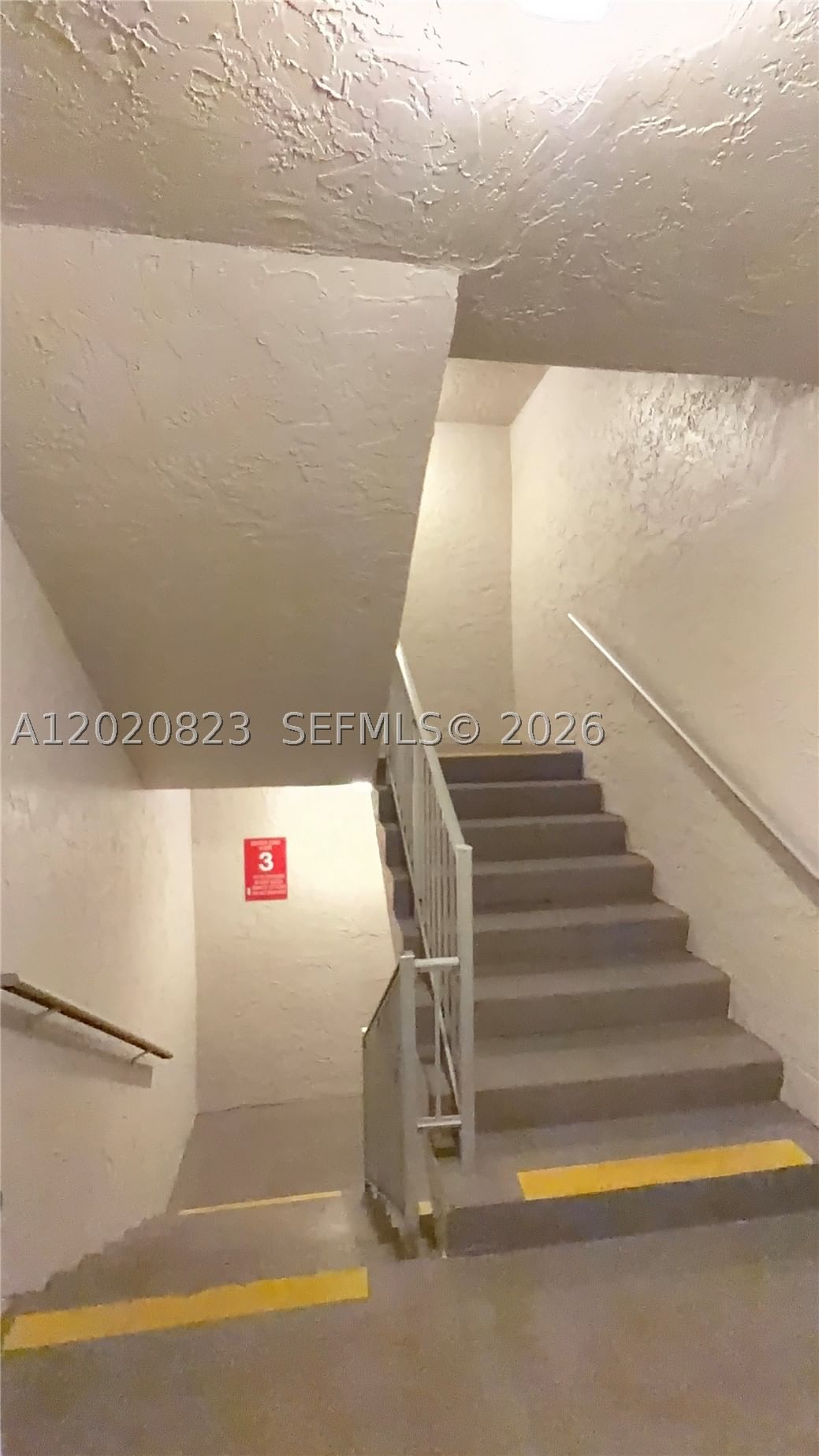 Real estate property located at 605 Oaks Dr #307, Broward, No 60 Palm-aire Country C, Pompano Beach, FL