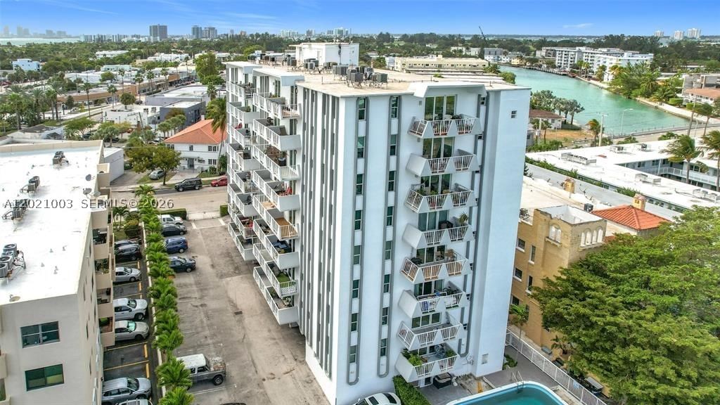 Real estate property located at 7133 Bay Dr #705, Miami-dade, The Knightsbridge Condo, Miami Beach, FL