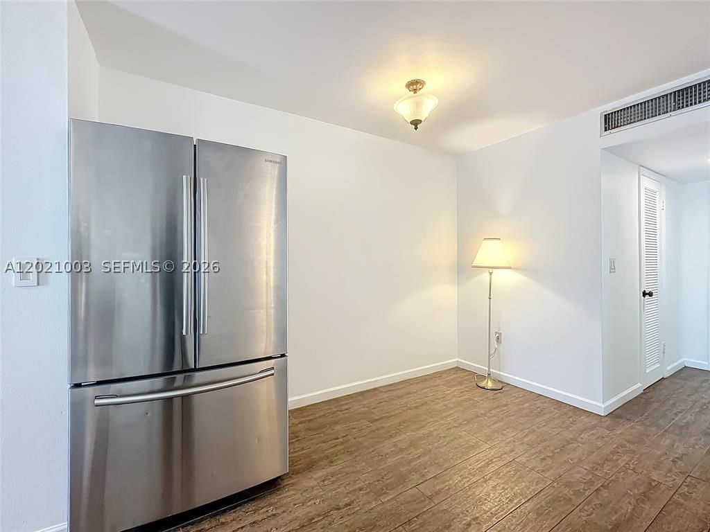 Real estate property located at 7133 Bay Dr #705, Miami-dade, The Knightsbridge Condo, Miami Beach, FL