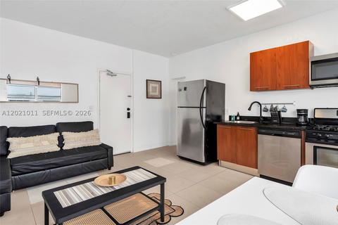 Real estate property located at 500 14th St #101, Miami-dade, The Bayliss Condo, Miami Beach, FL