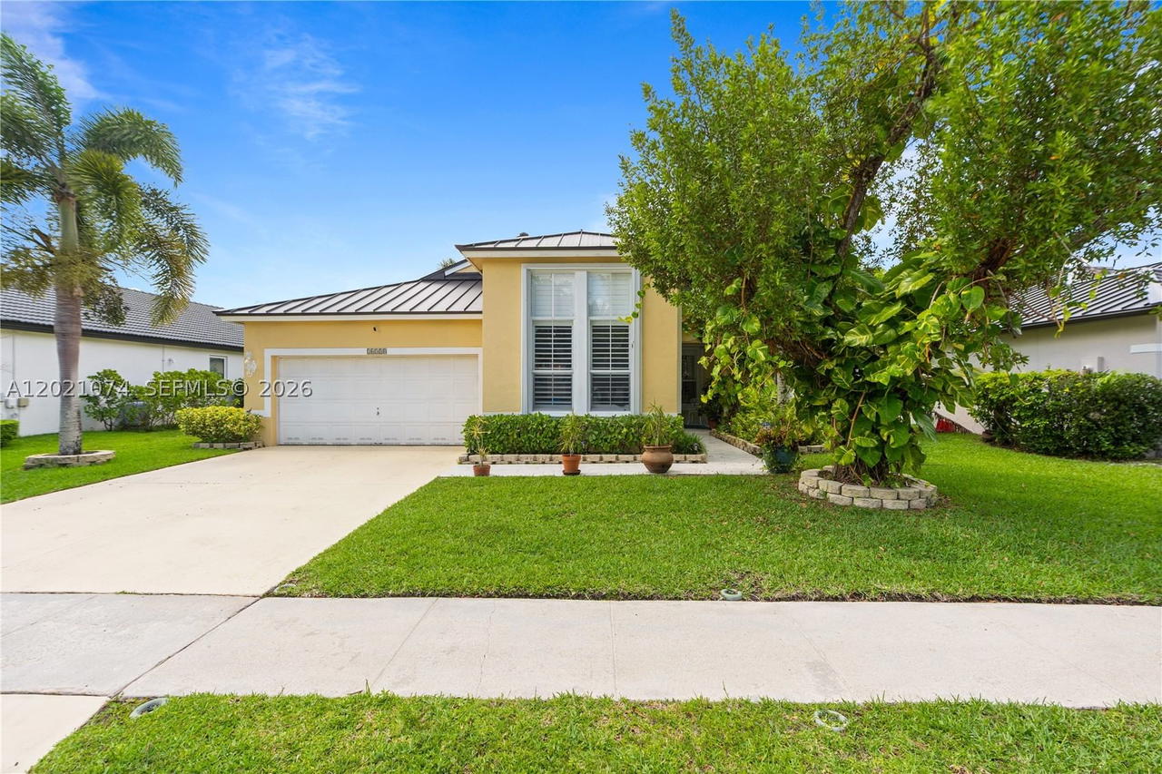 Real estate property located at 16350 11th St, Broward, Heftler Homes At Pembroke, Pembroke Pines, FL