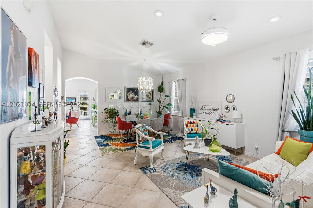 Real estate property located at 16350 11th St, Broward, Heftler Homes At Pembroke, Pembroke Pines, FL