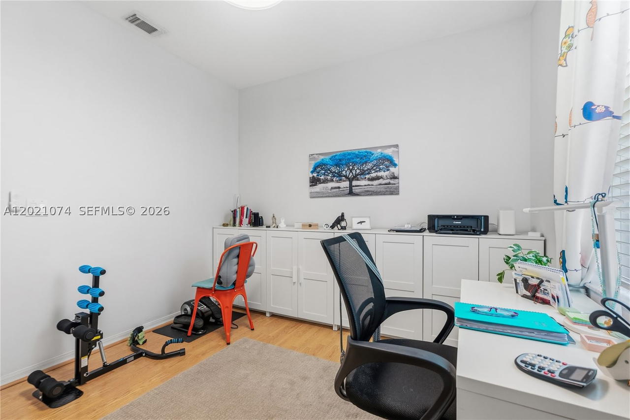 Real estate property located at 16350 11th St, Broward, Heftler Homes At Pembroke, Pembroke Pines, FL