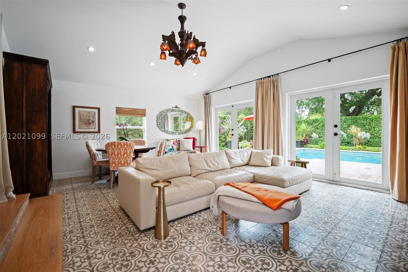 Real estate property located at 37 Deer Run, Miami-dade, Country Club Estates Sec, Miami Springs, FL