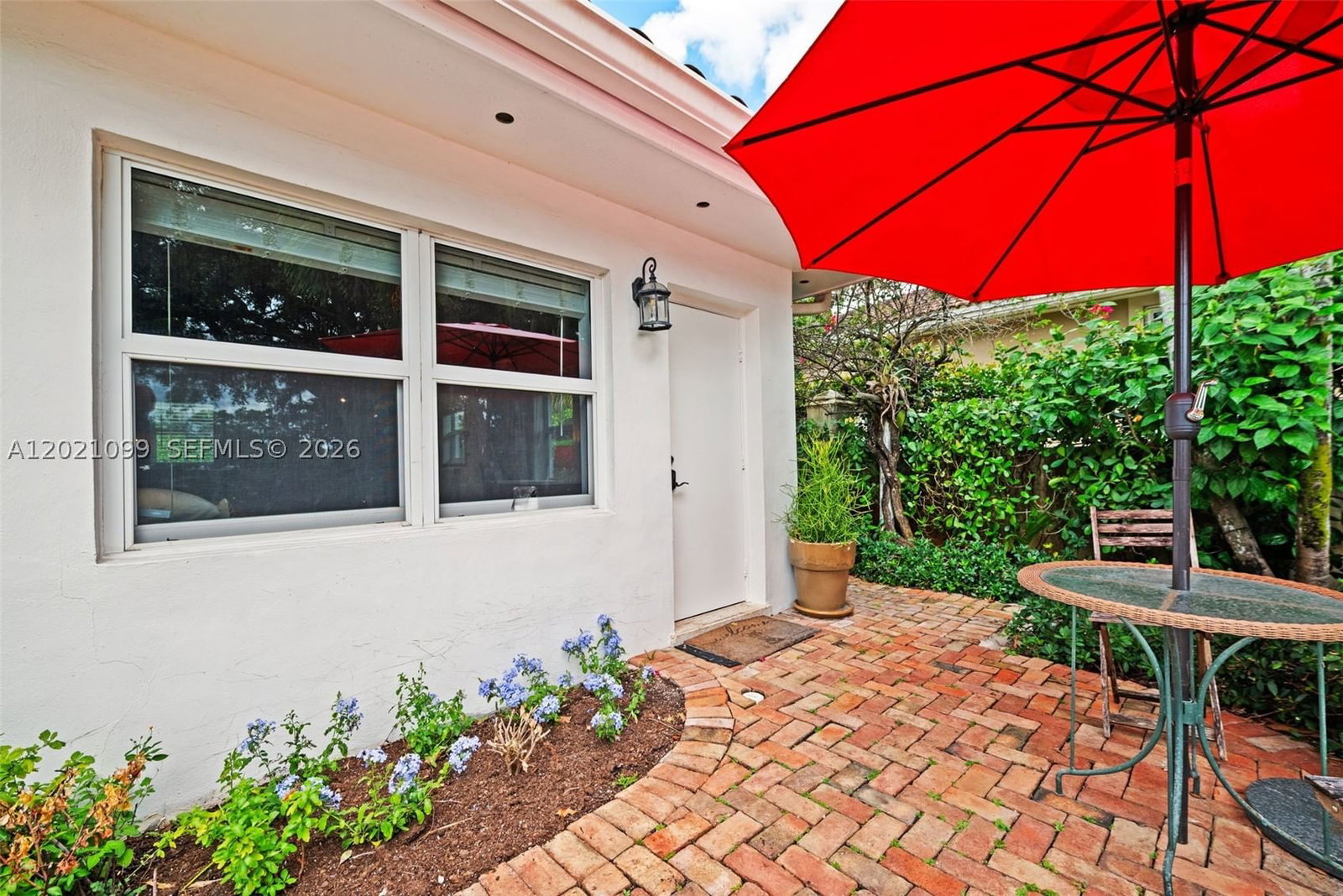 Real estate property located at 37 Deer Run, Miami-dade, Country Club Estates Sec, Miami Springs, FL