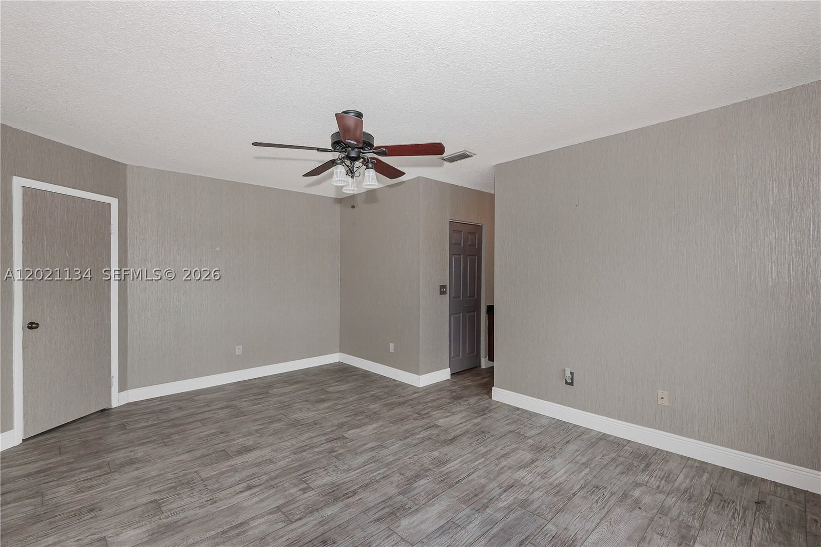 Real estate property located at 850 98th Ave, Broward, Jacaranda Parcel 216, Plantation, FL