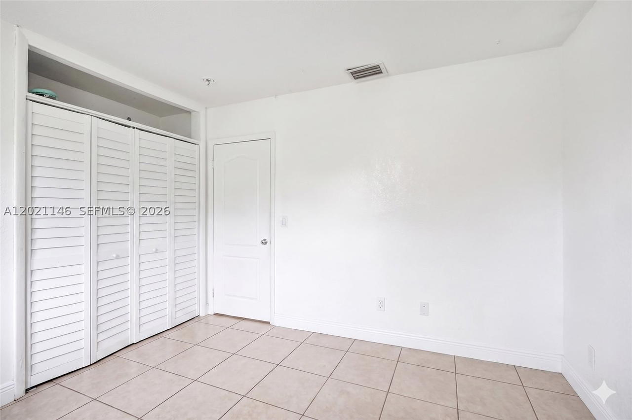 Real estate property located at 2460 63rd Ter, Broward, Sunrise Golf Village, Sunrise, FL