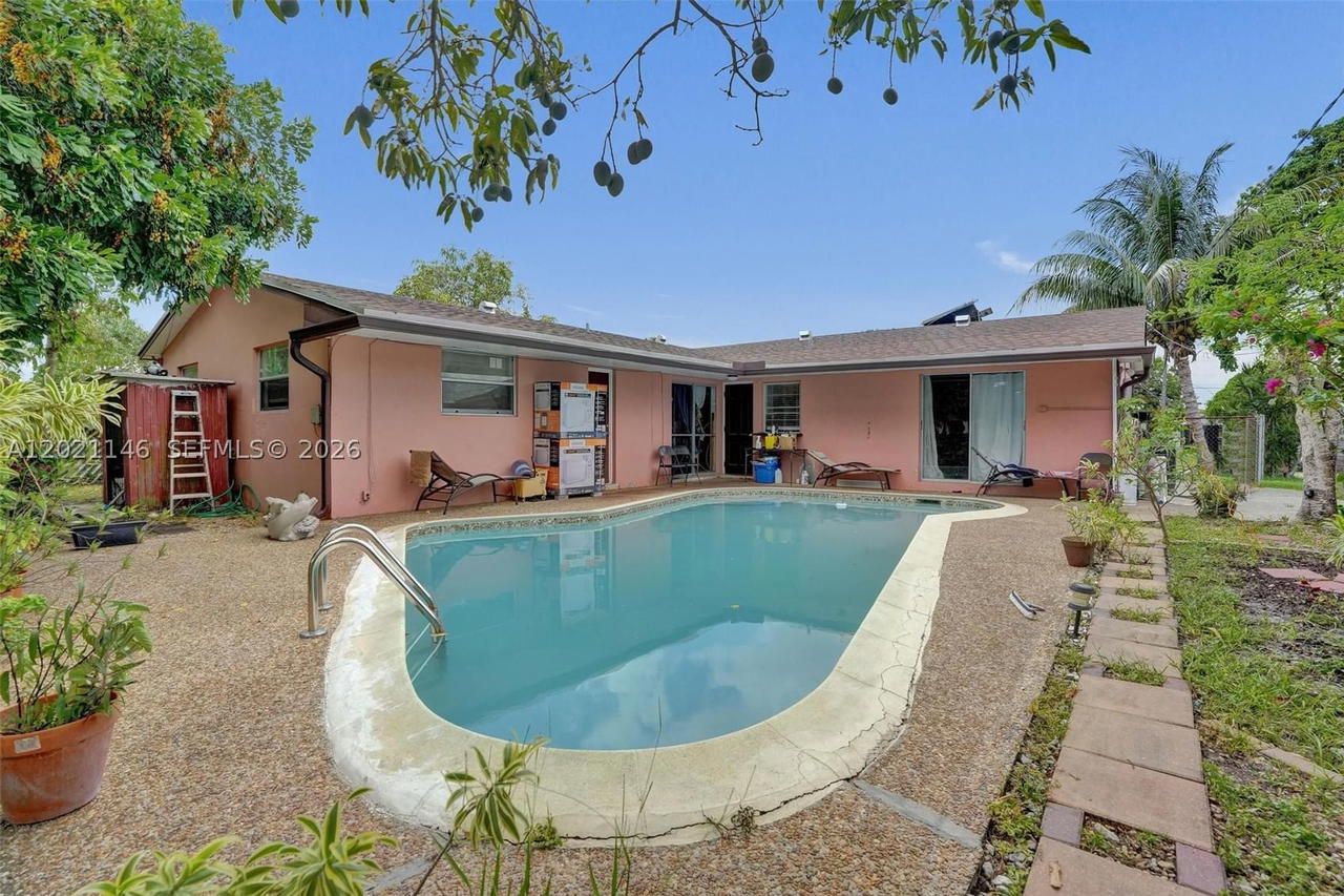 Real estate property located at 2460 63rd Ter, Broward, Sunrise Golf Village, Sunrise, FL