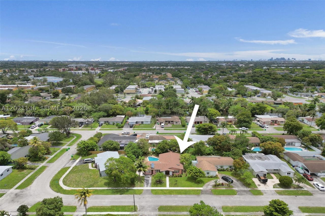 Real estate property located at 2460 63rd Ter, Broward, Sunrise Golf Village, Sunrise, FL