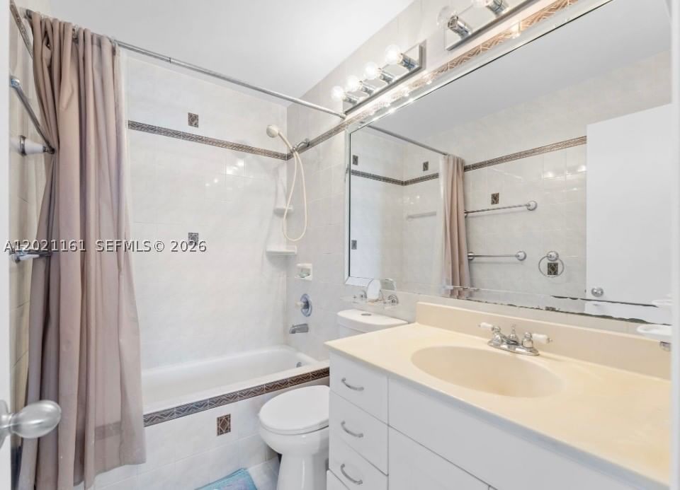 Real estate property located at 4550 68th Ct Cir #51-8, Miami-dade, Gables Point Condo I, Miami, FL