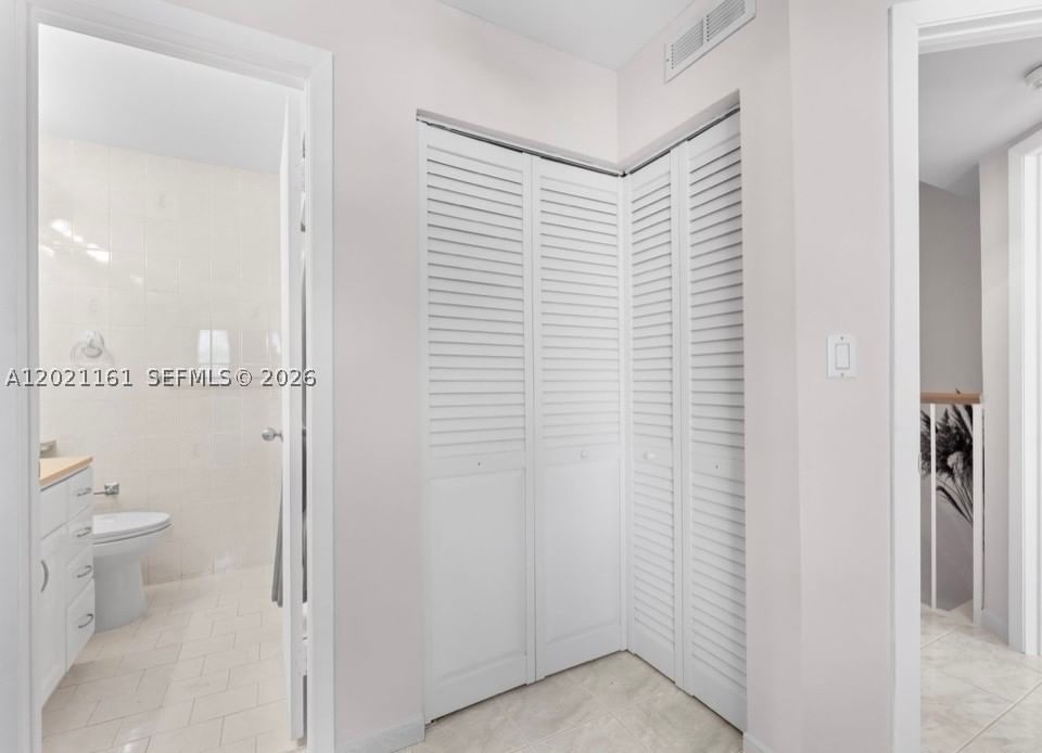 Real estate property located at 4550 68th Ct Cir #51-8, Miami-dade, Gables Point Condo I, Miami, FL