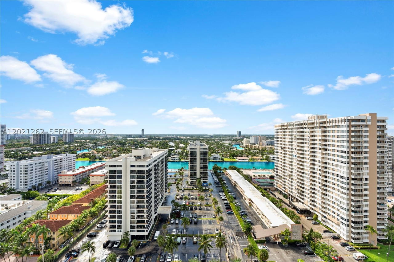 Real estate property located at 2030 Ocean Drive #2127, Broward, Parker Plaza Condo Estate, Hallandale Beach, FL
