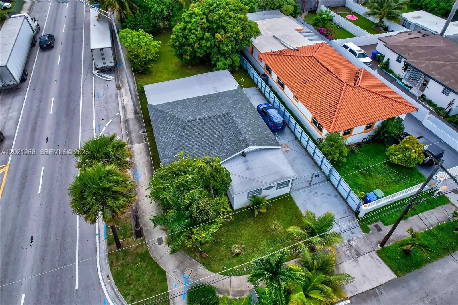 Real estate property located at 8224 1st Pl, Miami-dade, Griffin Gardens Pl, Miami, FL