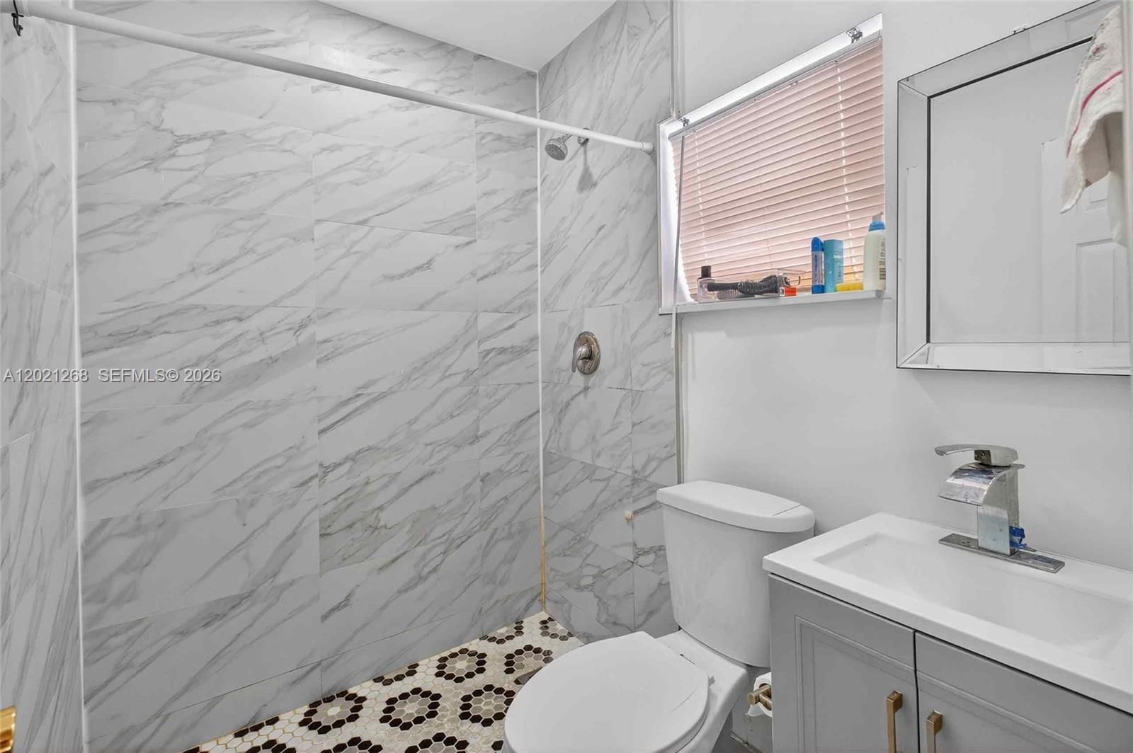 Real estate property located at 8224 1st Pl, Miami-dade, Griffin Gardens Pl, Miami, FL