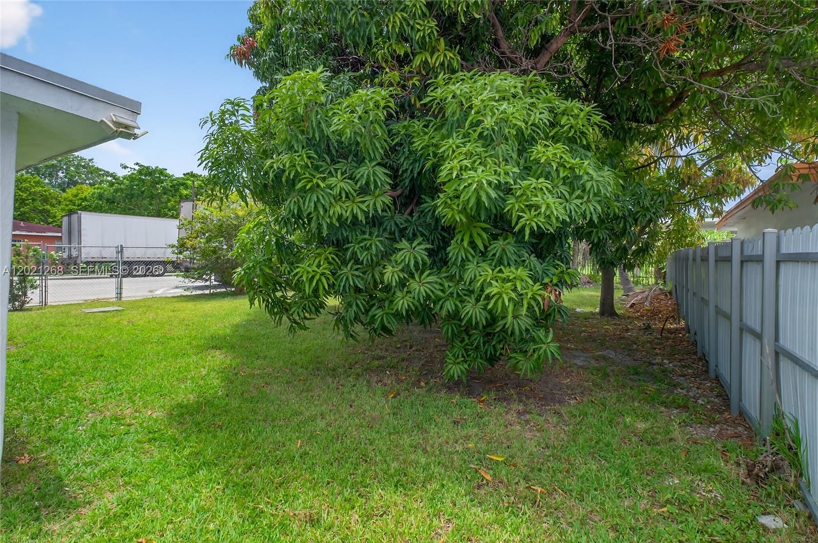 Real estate property located at 8224 1st Pl, Miami-dade, Griffin Gardens Pl, Miami, FL